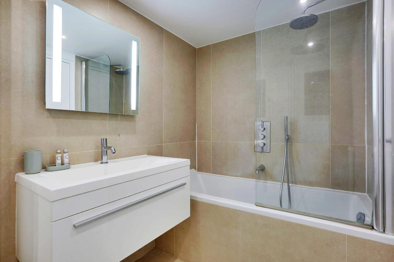 Elegant Apartment - 2Bd-6P - Avenue Montaigne Παρίσι Εξωτερικό φωτογραφία